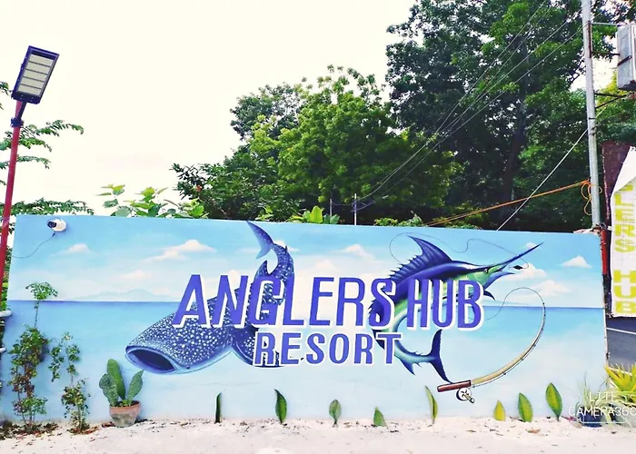 Resort Angler's Hub & 3*