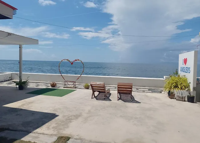 Angler's Hub & Resort Oslob